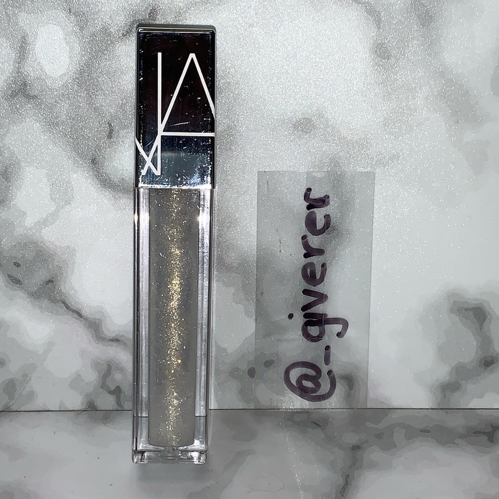 AT FIRST SIGHT NARS FULL VYNL LIP LACQUER